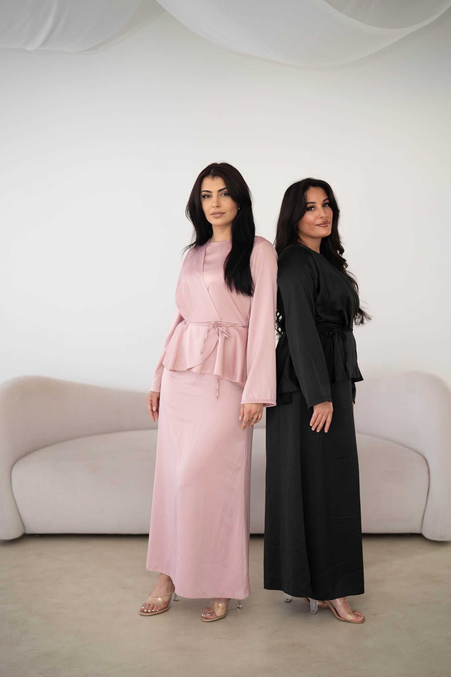 Layla Satin Kleid