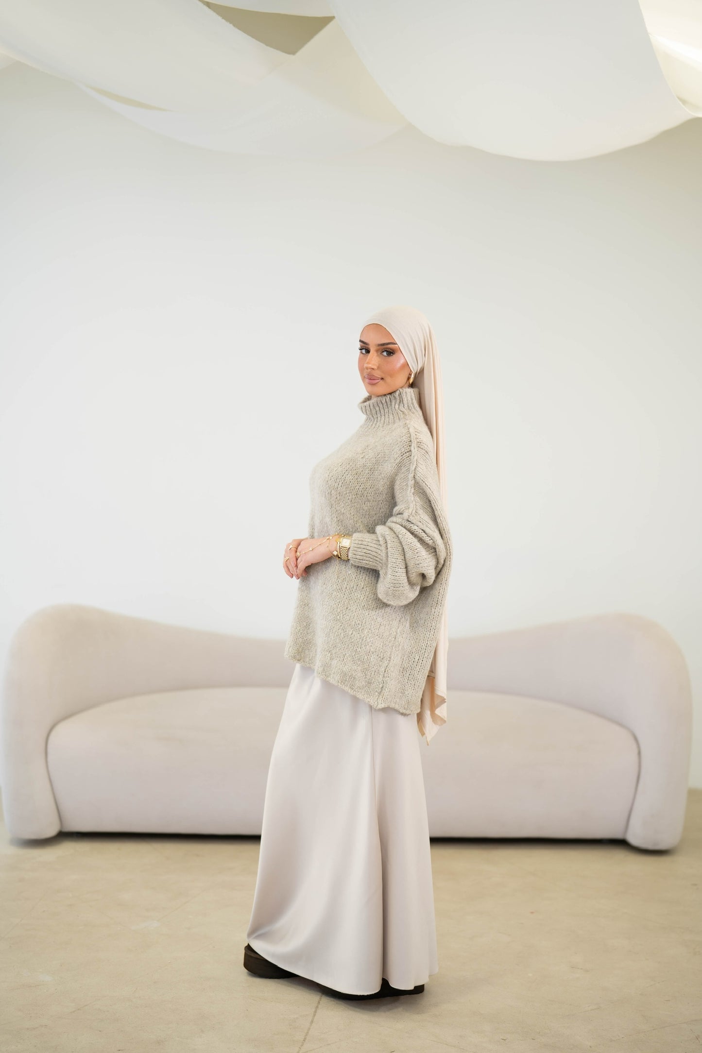 Amora Pullover