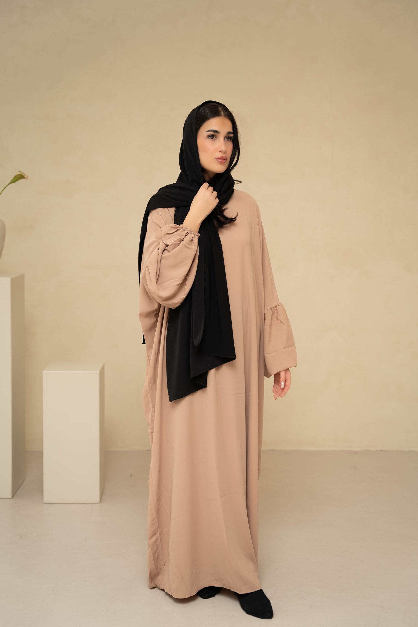 Abaya Amari