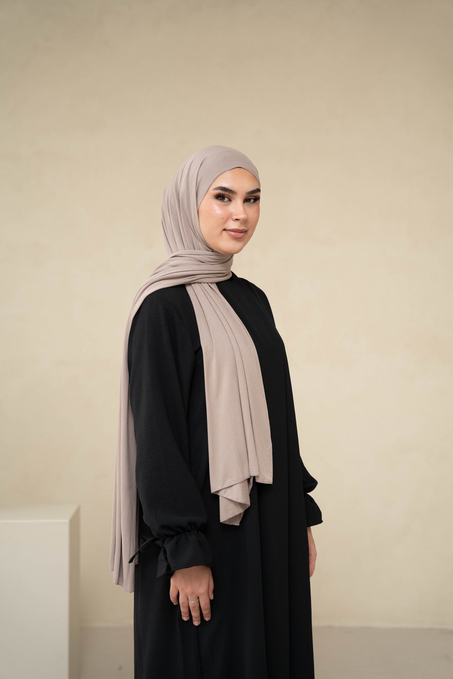 Abaya Zeina