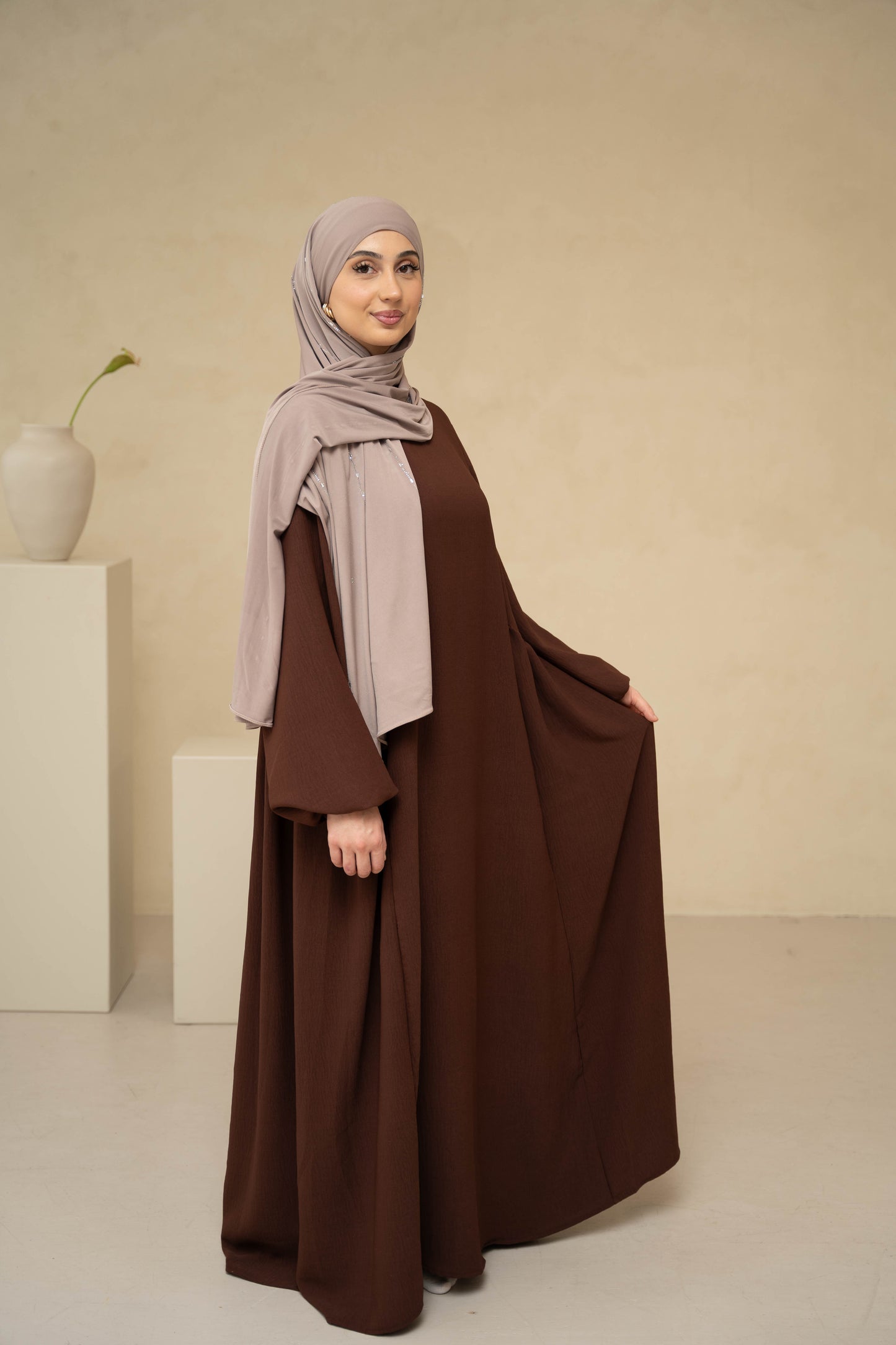 Abaya Mira